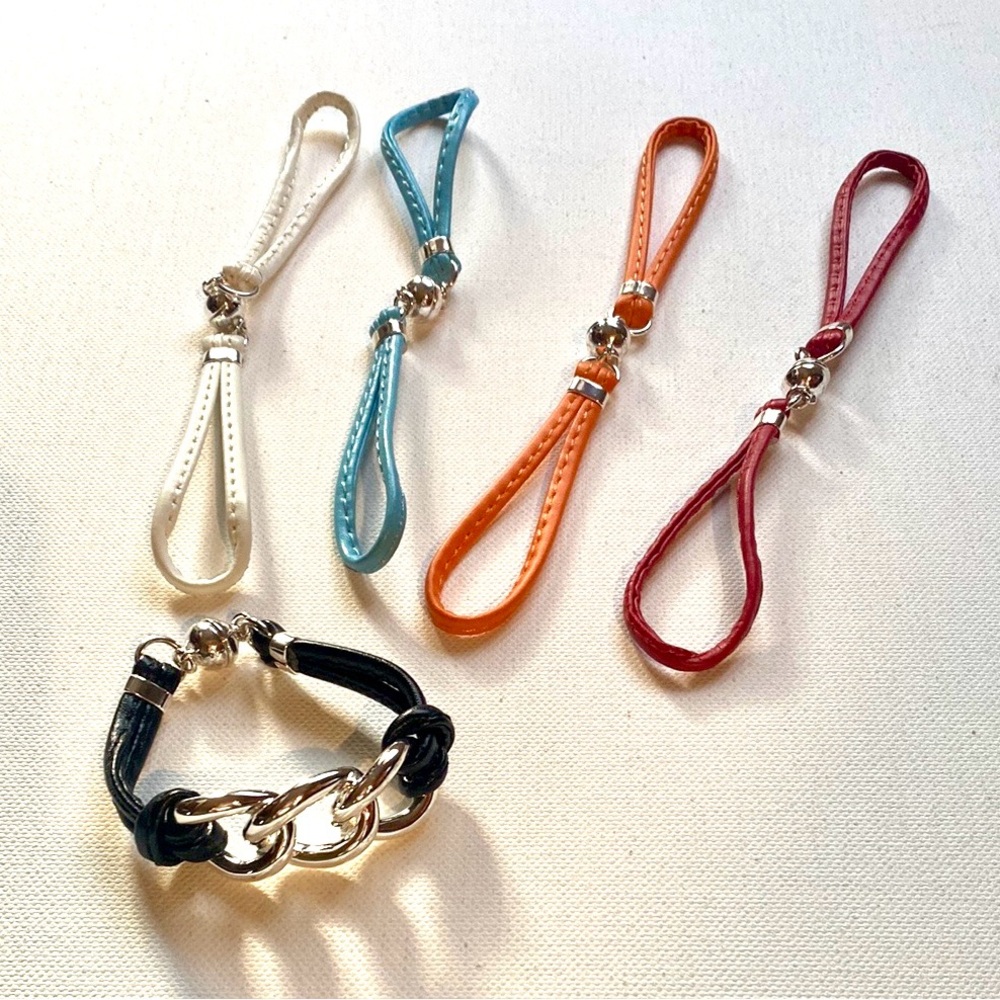 Roberto by RFM Nodi silver tone infinity charm with set of 5 leather cords